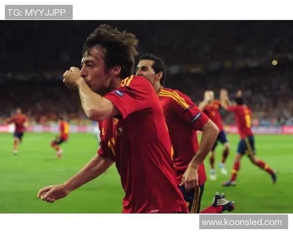 欧洲足球明星的日常生活瞬间揭秘与背后的故事分享